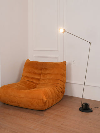 Apex Flex Minimalist Metal Floor Light