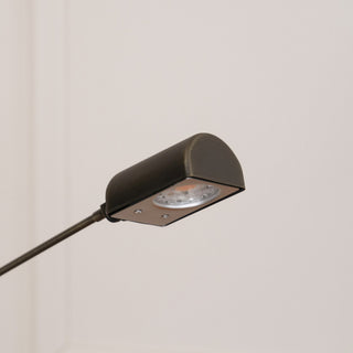 Apex Flex Minimalist Metal Floor Light