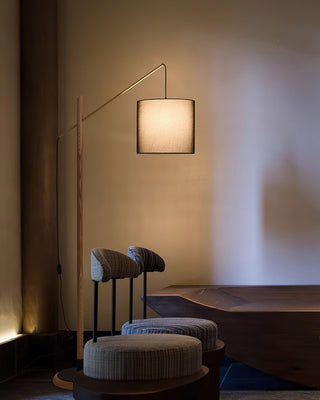 Archer Minimalist Metal Floor Light