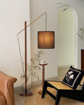 Archer Minimalist Metal Floor Light