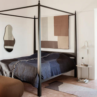 Arum Minimalist Iron Wall Light