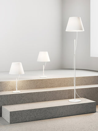 Aurora Whisper Minimalist Iron Floor Light