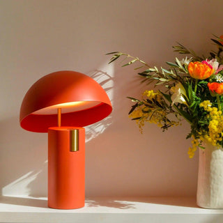 Avo Minimalist Iron Table Light