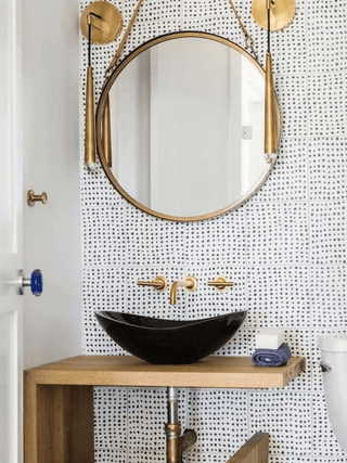 Eclat Minimalist Brass Wall Light