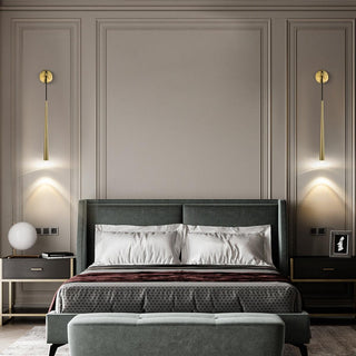 Eclat Minimalist Brass Wall Light
