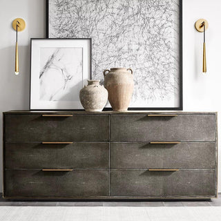 Eclat Minimalist Brass Wall Light