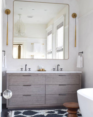 Eclat Minimalist Brass Wall Light