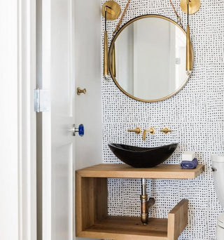 Eclat Minimalist Brass Wall Light