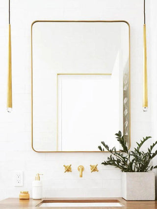 Eclat Minimalist Brass Wall Light