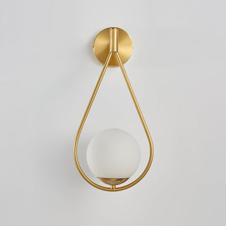 Veyra Minimalist Brass Wall Light