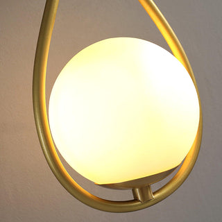 Veyra Minimalist Brass Wall Light