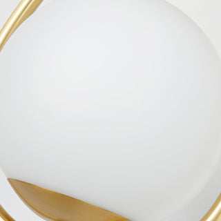 Veyra Minimalist Brass Wall Light