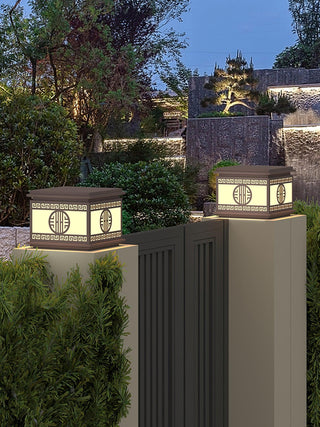 Linyi Traditional Metal Garden Light