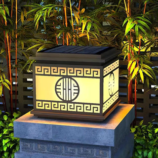 Linyi Traditional Metal Garden Light