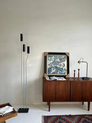 Cima Minimalist Metal Floor Light