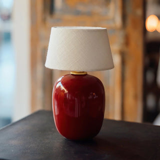 Como Red Ceramic White Linen Table Lamp