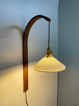 Maren Mid-Century Modern Ceramic Wall Light
