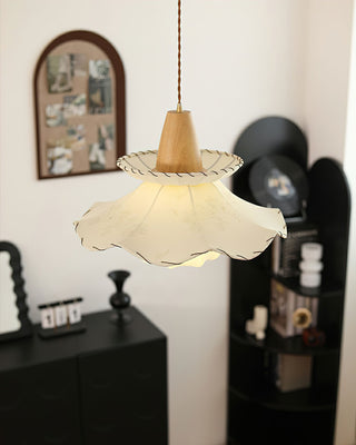 Daisy Charm Vintage Cloth Pendant Light