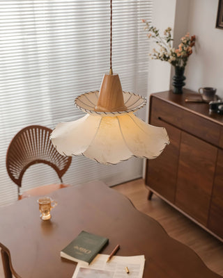 Daisy Charm Vintage Cloth Pendant Light