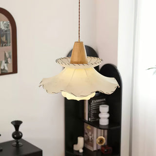 Daisy Charm Vintage Cloth Pendant Light