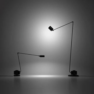 Apex Flex Minimalist Metal Floor Light