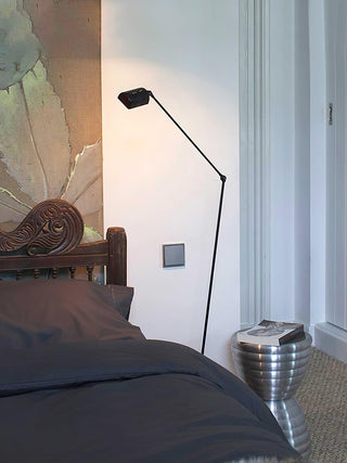 Apex Flex Minimalist Metal Floor Light