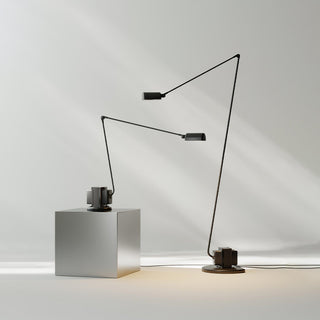 Apex Flex Minimalist Metal Floor Light