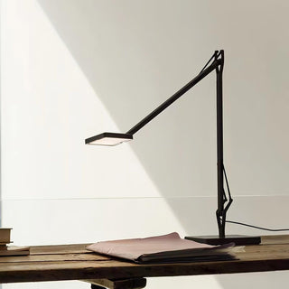 Glimmer Minimalist Metal Desk Lamp