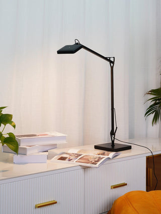 Glimmer Minimalist Metal Desk Lamp