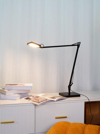Glimmer Minimalist Metal Desk Lamp