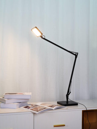 Glimmer Minimalist Metal Desk Lamp