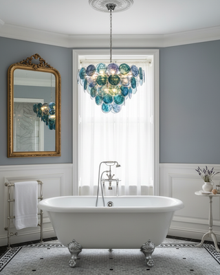 Xynor Glamorous Glass Chandelier