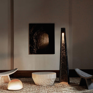 Estela Sculptural Marble Floor Light