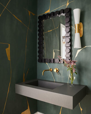 Aria Contemporary Metal Wall Lamp
