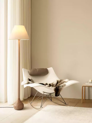 Malleus Slim Wood Floor Lamp