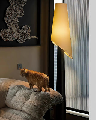 Vela Modern Wood Floor Lamp