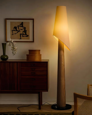 Vela Modern Wood Floor Lamp
