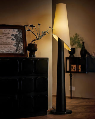 Vela Modern Wood Floor Lamp