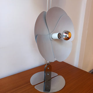 Kaelin Single Flower Table Lamp