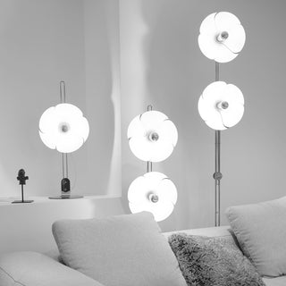 Kaelin Single Flower Table Lamp