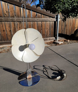 Kaelin Single Flower Table Lamp