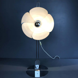 Kaelin Single Flower Table Lamp