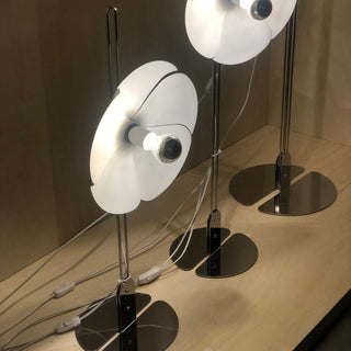 Kaelin Single Flower Table Lamp