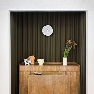 Mara Flower Classic Metal Wall Light