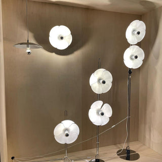 Mara Flower Classic Metal Wall Light