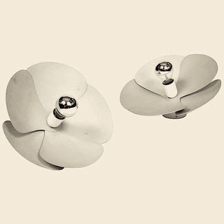 Mara Flower Classic Metal Wall Light