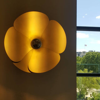 Mara Flower Classic Metal Wall Light