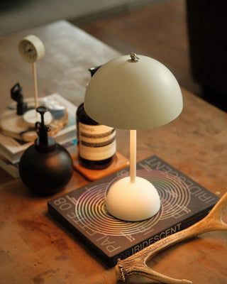 Jasper Retro Metal Mushroom Table Lamp