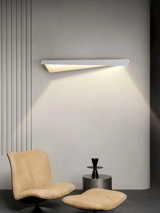 Folding Line Minimalist Metal Wall Light