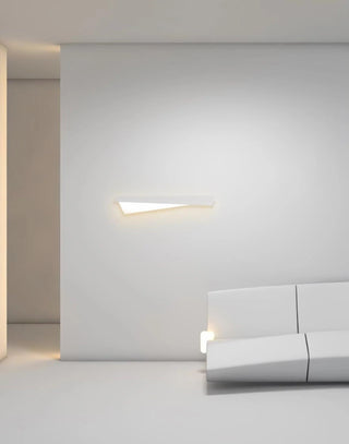 Folding Line Minimalist Metal Wall Light
